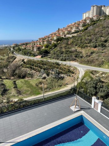 Роскошная вилла 3+2 с инфинити-бассейном и панорамным видом в Каргыджаке, 320 кв.м. - Ракурс 10