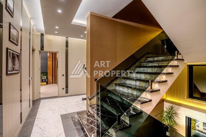 Роскошная вилла 3+2 с инфинити-бассейном и панорамным видом в Каргыджаке, 320 кв.м. - Ракурс 36