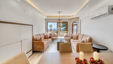 Просторная квартира 3+1 на первой береговой линии в центре Махмутлара, 140 кв.м. - Ракурс 2