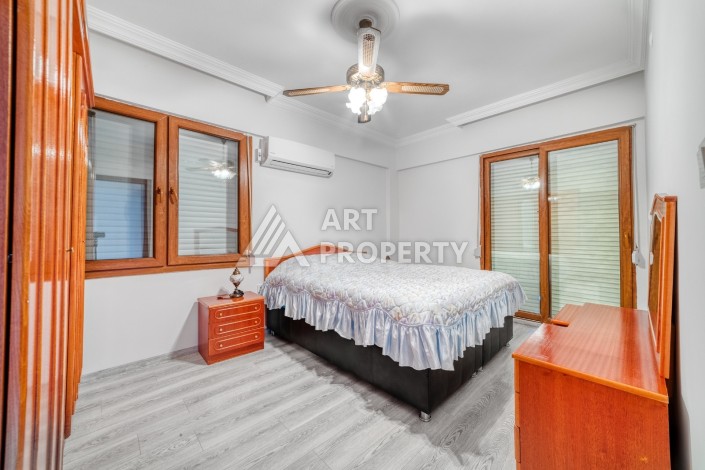 Просторная квартира 3+1 на первой береговой линии в центре Махмутлара, 140 кв.м. - Ракурс 7