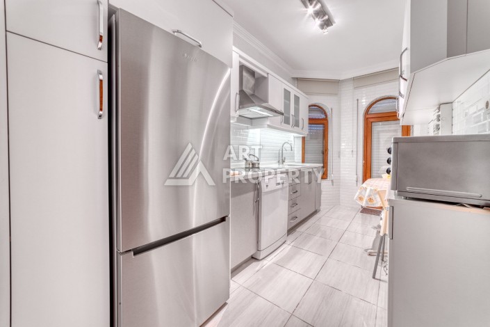 Просторная квартира 3+1 на первой береговой линии в центре Махмутлара, 140 кв.м. - Ракурс 8