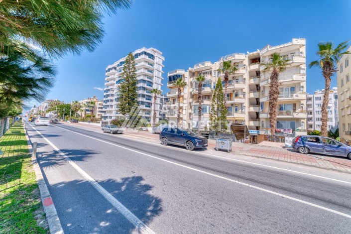 Просторная квартира 3+1 на первой береговой линии в центре Махмутлара, 140 кв.м. - Ракурс 30