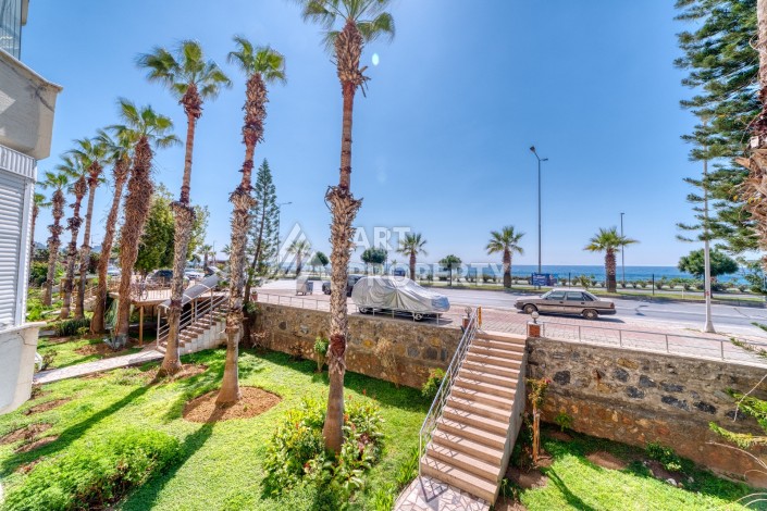 Просторная квартира 3+1 на первой береговой линии в центре Махмутлара, 140 кв.м. - Ракурс 33