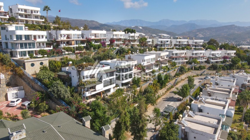 Просторная вилла 2+2 с панорамным видом на море в экологически чистом Демирташ - Ракурс 1