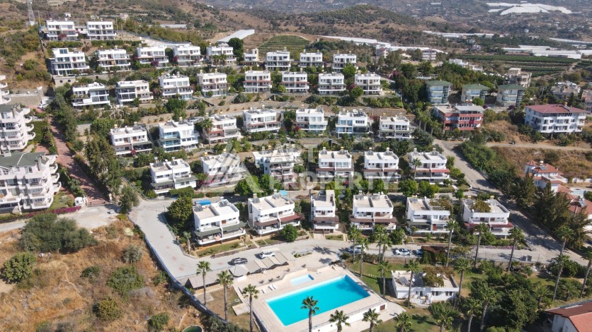 Просторная вилла 2+2 с панорамным видом на море в экологически чистом Демирташ - Ракурс 12