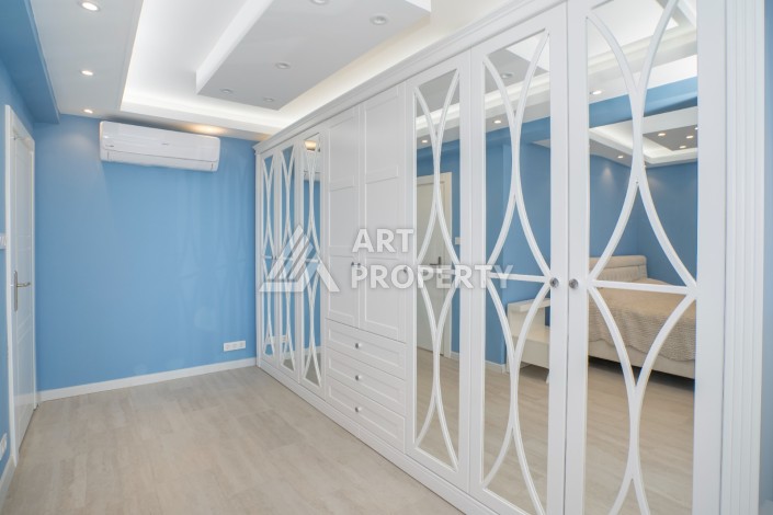 Просторная вилла 2+2 с панорамным видом на море в экологически чистом Демирташ - Ракурс 31