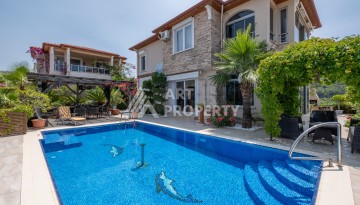 Большая вилла 3+1 с частным бассейном, 410 кв.м. Каргыджак, Алания - Ракурс 1