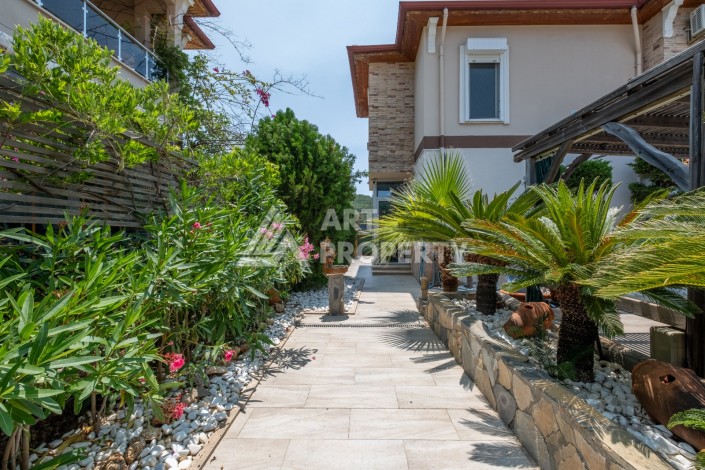 Большая вилла 3+1 с частным бассейном, 410 кв.м. Каргыджак, Алания - Ракурс 15