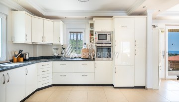 Большая вилла 3+1 с частным бассейном, 410 кв.м. Каргыджак, Алания - Ракурс 23