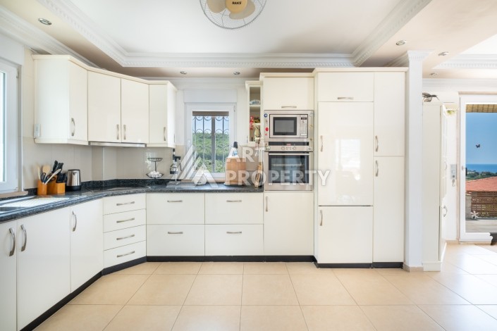 Большая вилла 3+1 с частным бассейном, 410 кв.м. Каргыджак, Алания - Ракурс 22