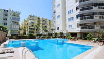 Пентхаус 3+1 с панорамным видом на море и горы в районе Махмутлар - Ракурс 1