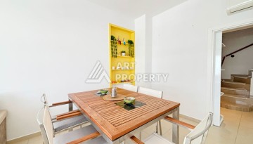 Пентхаус 3+1 с панорамным видом на море и горы в районе Махмутлар - Ракурс 6