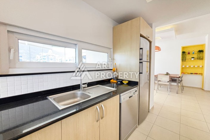 Пентхаус 3+1 с панорамным видом на море и горы в районе Махмутлар - Ракурс 10