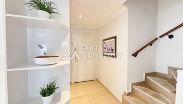 Пентхаус 3+1 с панорамным видом на море и горы в районе Махмутлар - Ракурс 13