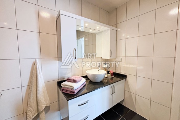 Пентхаус 3+1 с панорамным видом на море и горы в районе Махмутлар - Ракурс 35