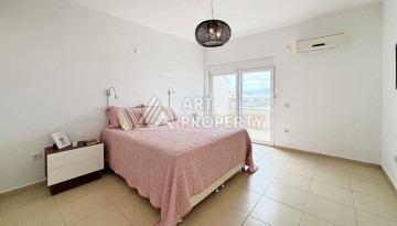 Пентхаус 3+1 с панорамным видом на море и горы в районе Махмутлар - Ракурс 37