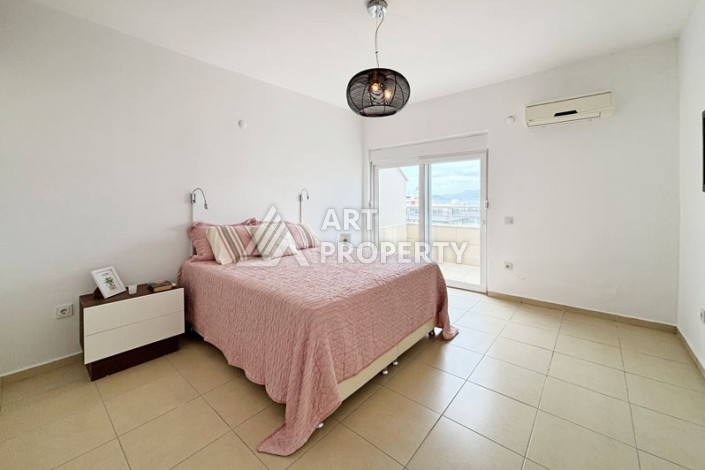 Пентхаус 3+1 с панорамным видом на море и горы в районе Махмутлар - Ракурс 36