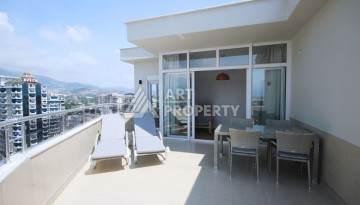 Пентхаус 3+1 с панорамным видом на море и горы в районе Махмутлар - Ракурс 41