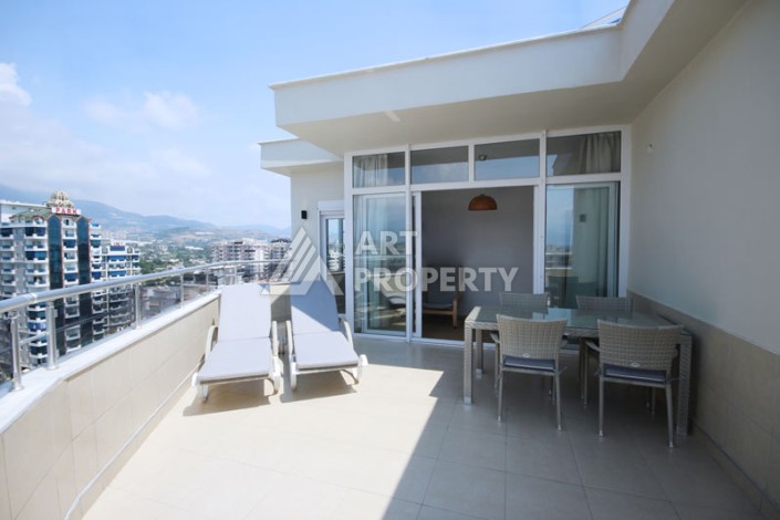 Пентхаус 3+1 с панорамным видом на море и горы в районе Махмутлар - Ракурс 40