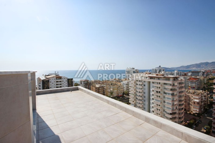 Пентхаус 3+1 с панорамным видом на море и горы в районе Махмутлар - Ракурс 49