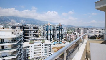 Пентхаус 3+1 с панорамным видом на море и горы в районе Махмутлар - Ракурс 51