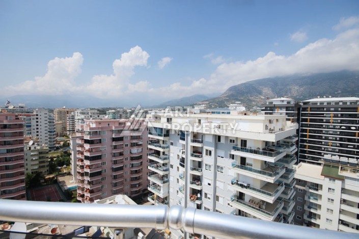 Пентхаус 3+1 с панорамным видом на море и горы в районе Махмутлар - Ракурс 52