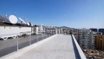 Пентхаус 3+1 с панорамным видом на море и горы в районе Махмутлар - Ракурс 58