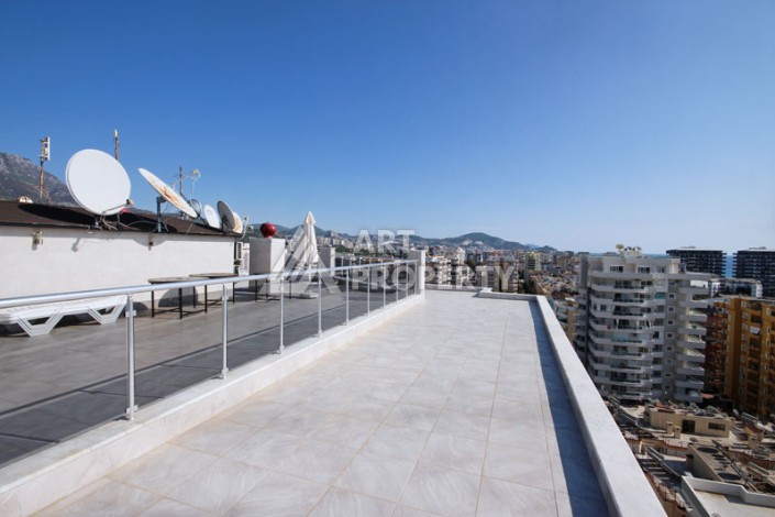 Пентхаус 3+1 с панорамным видом на море и горы в районе Махмутлар - Ракурс 57