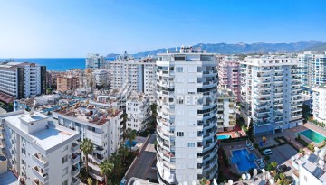 Пентхаус 3+1 с панорамным видом на море и горы в районе Махмутлар - Ракурс 75