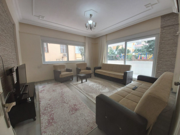 Срочная продажа трехкомнатной квартиры с отдельной кухней в районе Махмутлар, 105 м2 - Ракурс 4