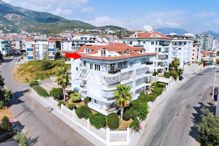 Просторный пентхаус 4+2 с видом на море в центре Алании - Ракурс 0