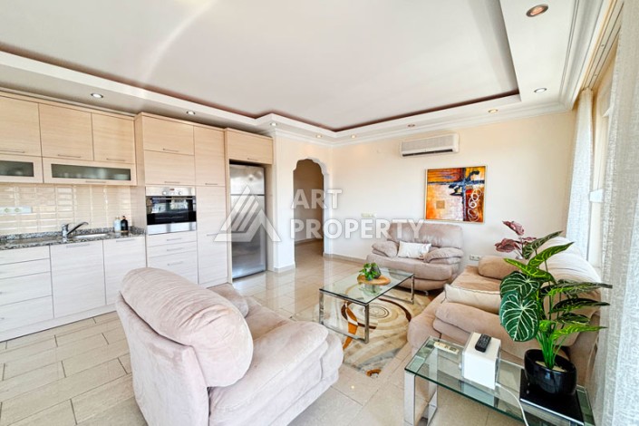 Просторный пентхаус 4+2 с видом на море в центре Алании - Ракурс 2