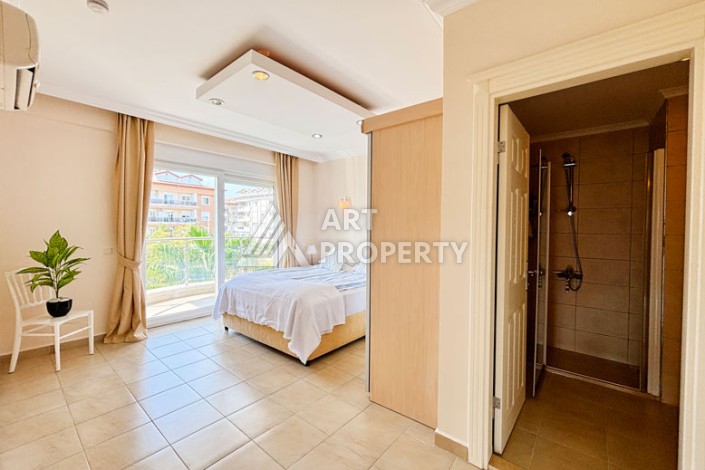 Просторный пентхаус 4+2 с видом на море в центре Алании - Ракурс 25