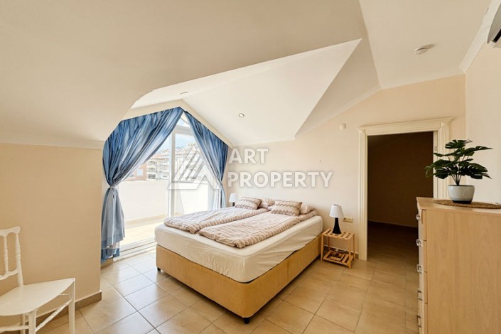 Просторный пентхаус 4+2 с видом на море в центре Алании - Ракурс 41