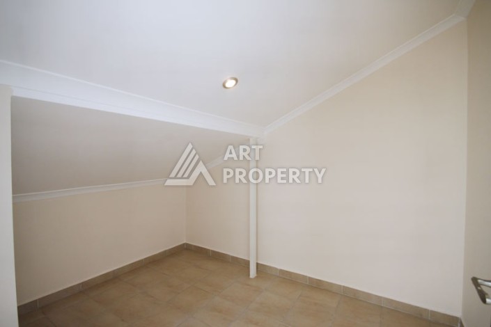 Просторный пентхаус 4+2 с видом на море в центре Алании - Ракурс 44