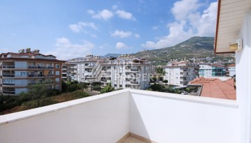 Просторный пентхаус 4+2 с видом на море в центре Алании - Ракурс 53