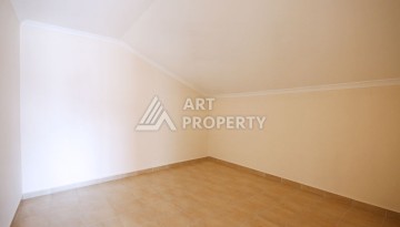 Просторный пентхаус 4+2 с видом на море в центре Алании - Ракурс 55