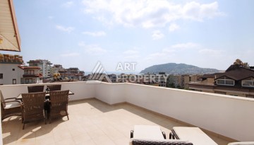 Просторный пентхаус 4+2 с видом на море в центре Алании - Ракурс 63