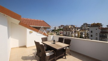 Просторный пентхаус 4+2 с видом на море в центре Алании - Ракурс 64