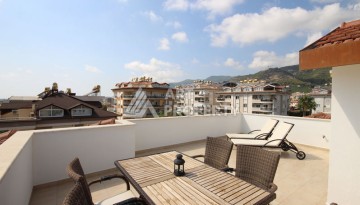 Просторный пентхаус 4+2 с видом на море в центре Алании - Ракурс 73