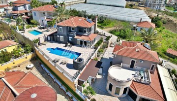 Вилла с личным бассейном после полной реновации в районе Махмутлар, 900 метров до моря - Ракурс 16