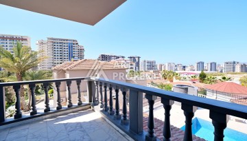 Вилла с личным бассейном после полной реновации в районе Махмутлар, 900 метров до моря - Ракурс 32