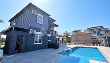 Вилла с личным бассейном после полной реновации в районе Махмутлар, 900 метров до моря - Ракурс 39