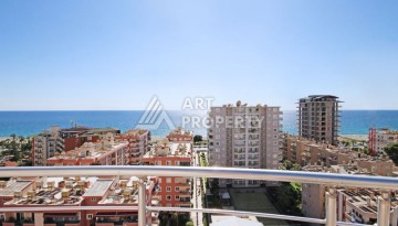 Просторный пентхаус 4+1 с панорамным видом на Средиземное море в Махмутларе - Ракурс 1