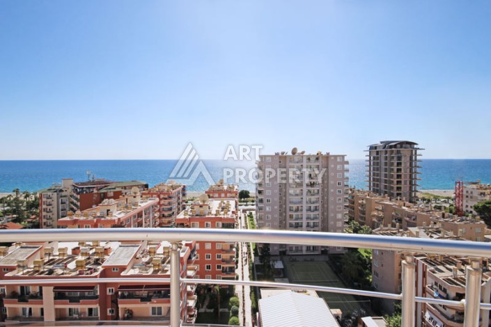 Просторный пентхаус 4+1 с панорамным видом на Средиземное море в Махмутларе - Ракурс 0