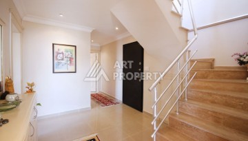 Просторный пентхаус 4+1 с панорамным видом на Средиземное море в Махмутларе - Ракурс 19