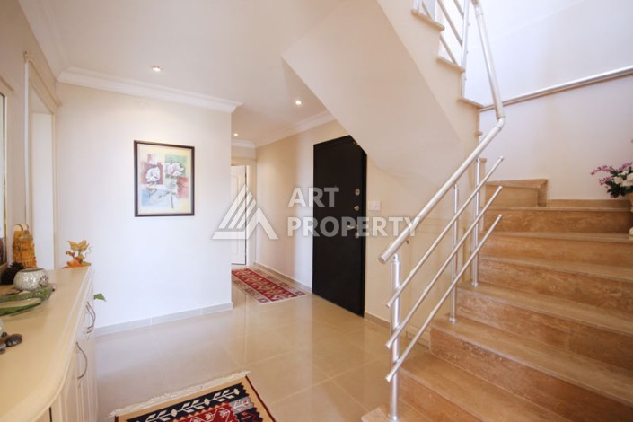 Просторный пентхаус 4+1 с панорамным видом на Средиземное море в Махмутларе - Ракурс 18