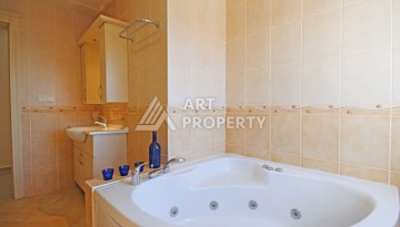 Просторный пентхаус 4+1 с панорамным видом на Средиземное море в Махмутларе - Ракурс 46