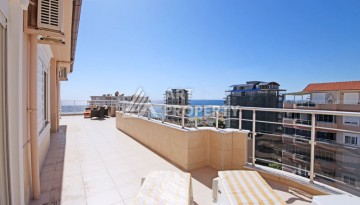 Просторный пентхаус 4+1 с панорамным видом на Средиземное море в Махмутларе - Ракурс 54