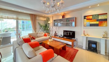 Просторная квартира 2+1 в ухоженном комплексе у моря в районе Махмутлар - Ракурс 4